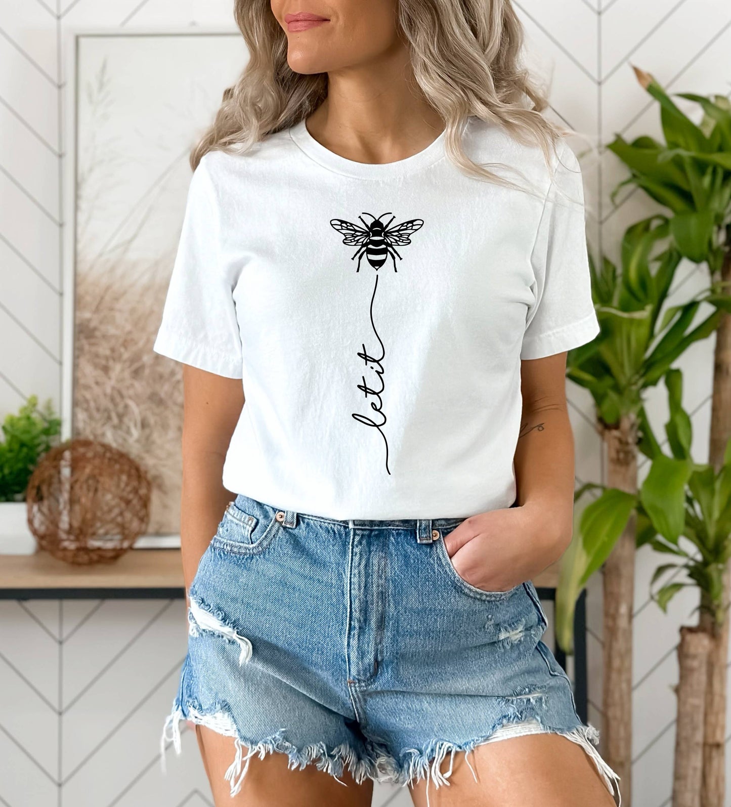 Humm & Willow - Let it Bee Shirt - Cute Bee Shirt - Boutique Bestseller
