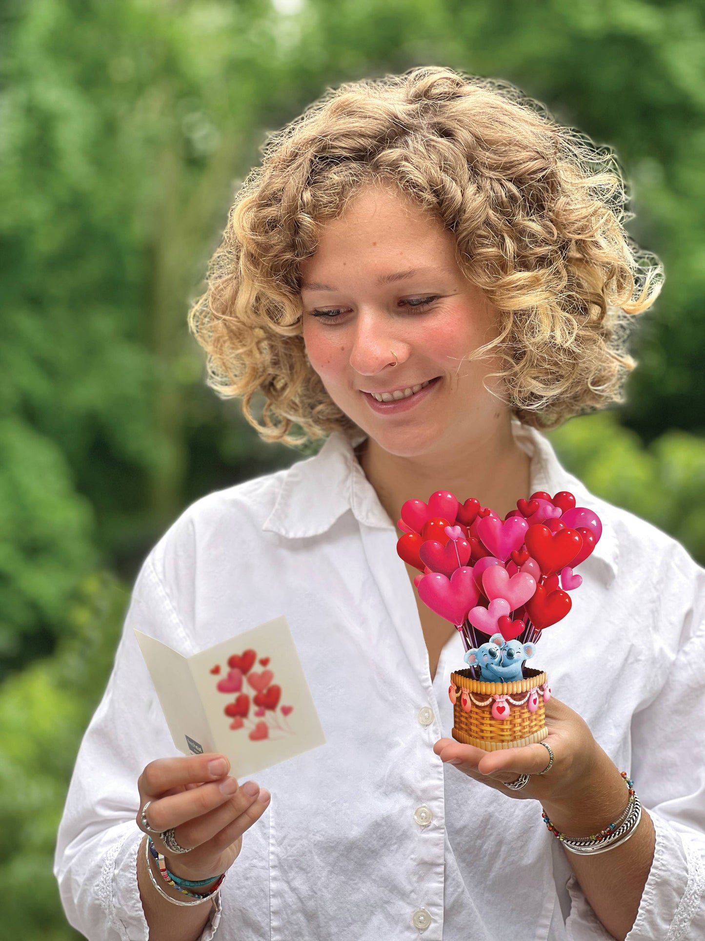 FreshCut Paper LLC - Mini Heart Balloons (10 Mini Pop-up Greeting Cards)