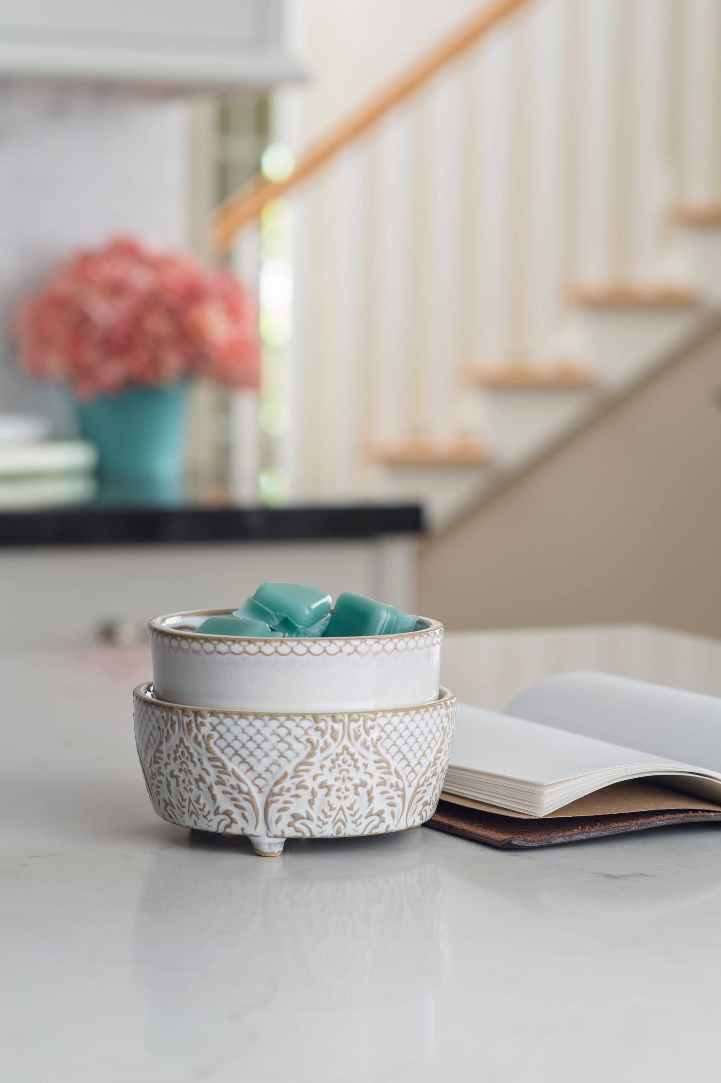 Candle Warmers Etc. - 2-in-1 Fragrance Warmer Vintage White
