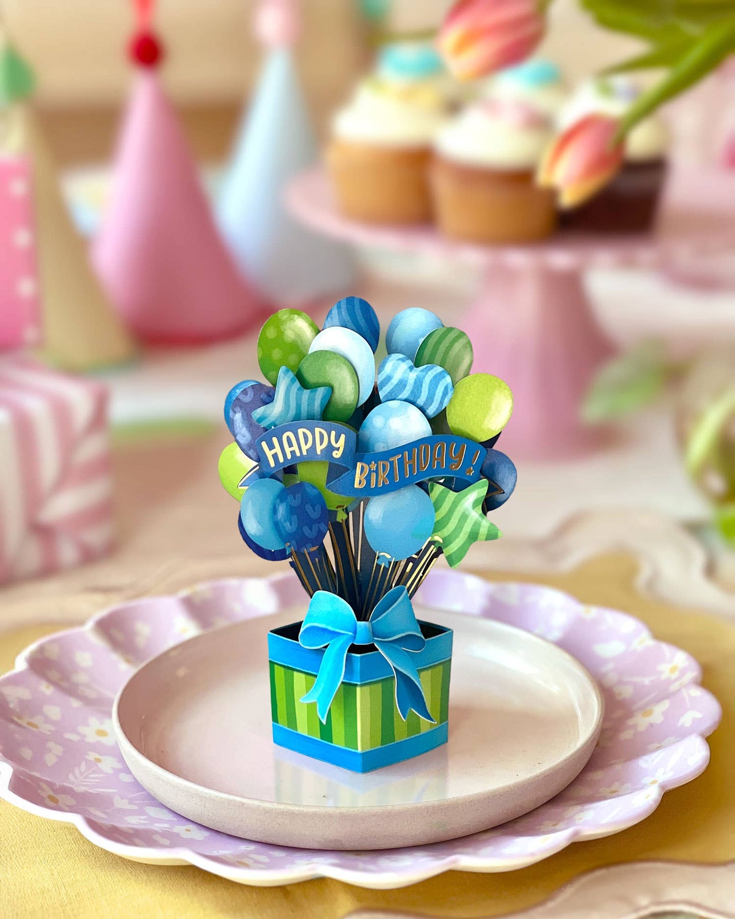 FreshCut Paper LLC - Mini Blue Birthday Balloons (Mini Pop-up Greeting Cards)